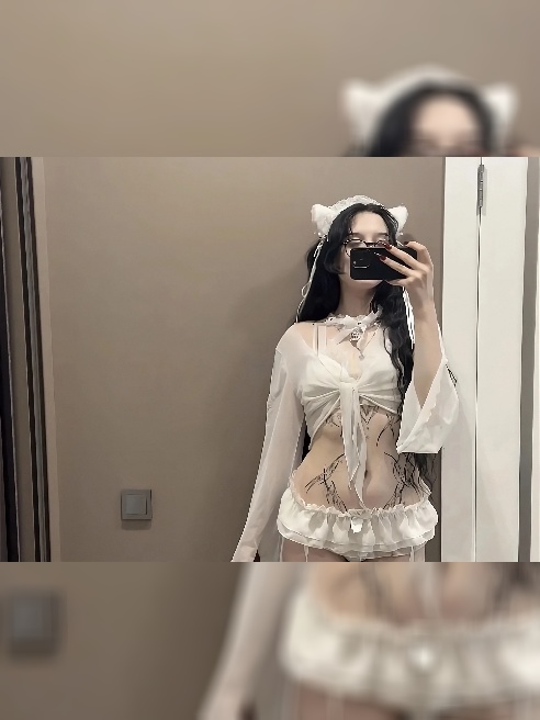 18 лет! Самая настоящая молодая нимфоманочка 🔥