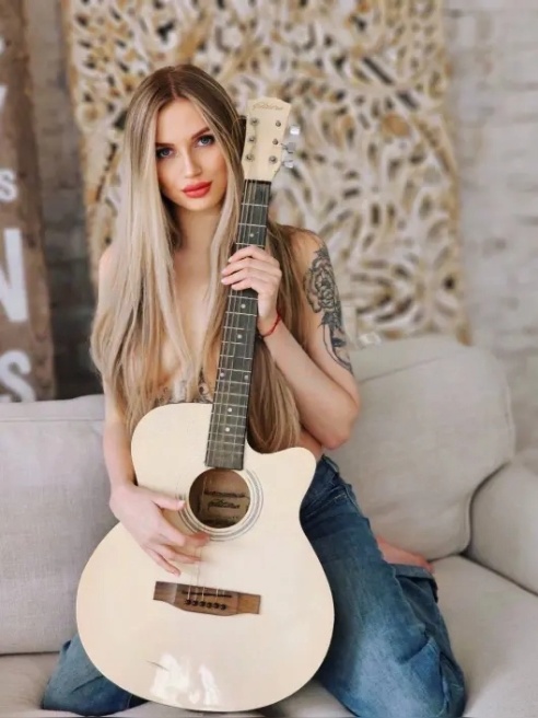🌟 Ищешь незабываемые встречи и приятную компанию? Тогда тебе точно нужна я!