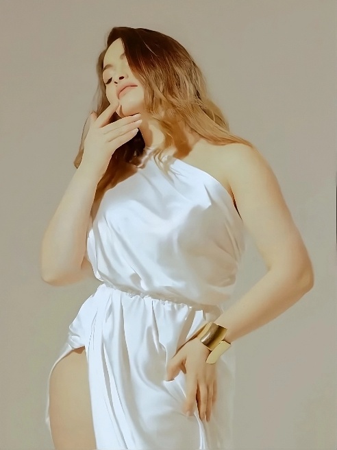 Готова с порога сделать тебе слюнявенький минетик без резиночки 💋💦 Готова с порога сделать тебе слюнявенький минетик без резиночки 💋💦