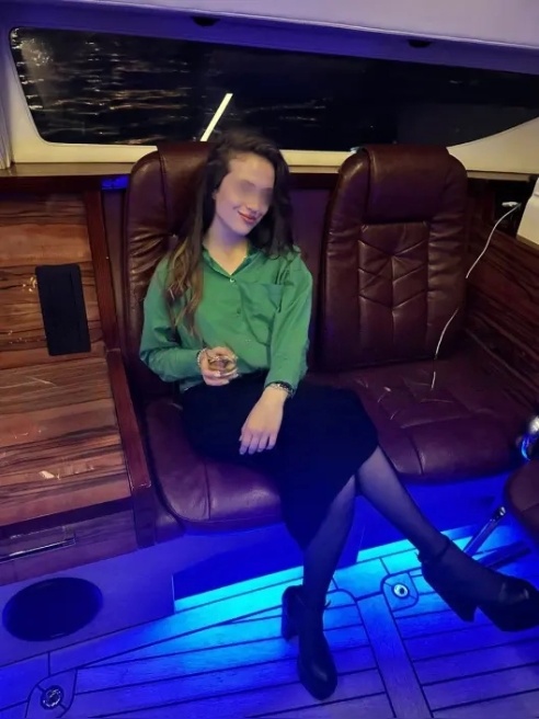 Фигура песочные часы,узкая талия,плоский животик и круглая сочная попка ❤️