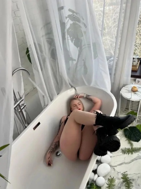 🔥Окончание на грудь входит в час 🔥Нежная и ласковая натура сочетающаяся с раскрепощением и страстью. 😘
TG: @Vladleeno4ka 🔥Окончание на грудь входит в час 🔥Нежная и ласковая натура сочетающаяся с раскрепощением и страстью. 😘
TG: @Vladleeno4ka