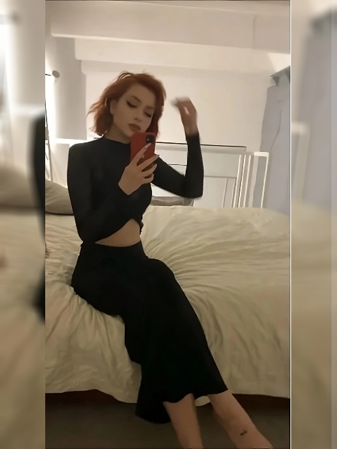 А лисичка взяла спичку и сердечко подожгла 🦊🔥