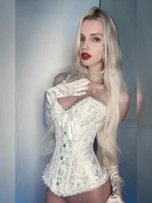 Следуй за белым кроликом 🐇 жду в гости)
 мой телеграмм канал https://t.me/mariyagababy 🌹