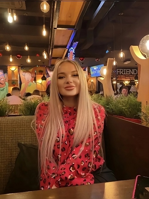 Всем приветик ,Я Лиза ❤️
Очень люблю мужчин и секс ❤️всегда рада новым знакомствам 💖😊