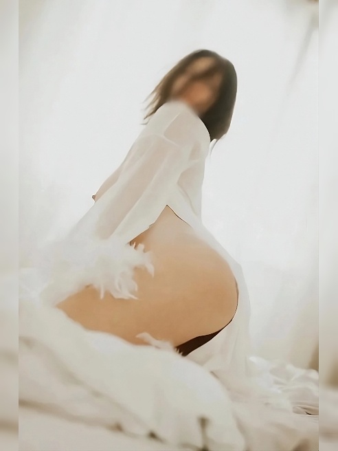 🥰 Привлекательная, раскрепощенная, ухоженная и очаровательная. Гарантирую незабываемое удовольствие!

📵 Не отвечаю на звонки!