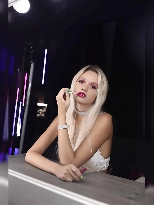 Интересная натура и красивая фигура💃
Начинающая 🔞актриса и модель