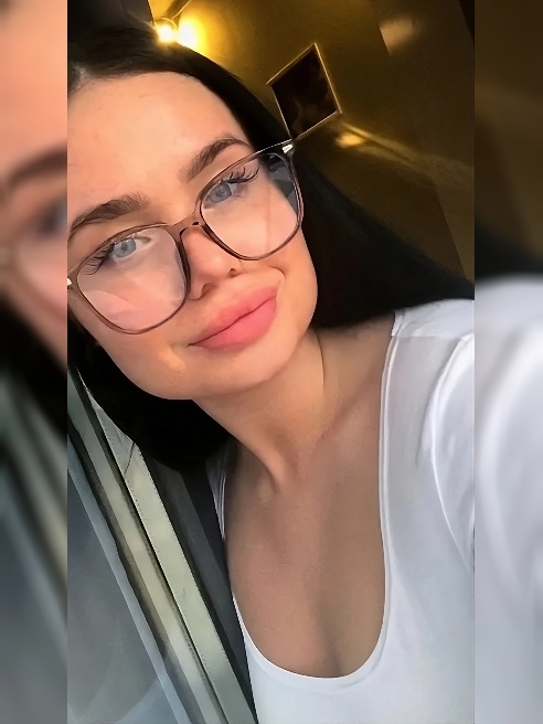 Если ты ищешь  всплеск эмоций, то  я  зажигалка 🔥