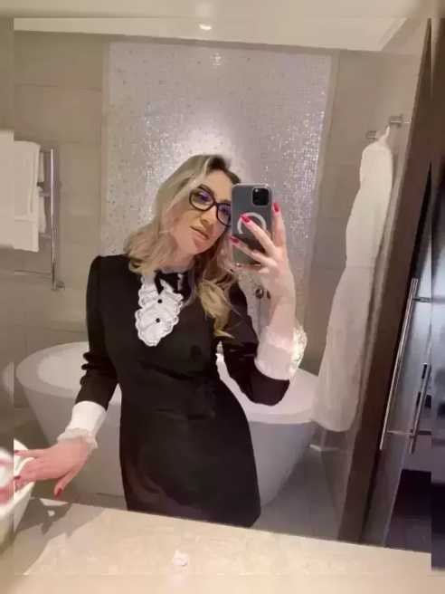 Поставь меня сегодня на коленочки и нежно войди😍Моя писечка ждёт тебя 💦
89366006099✅ONLINE 24/7