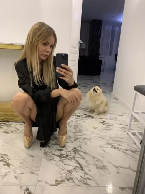 Стильная изящная Леди 😸 пригласит приличного мужчину в гости ) Все встречи приватные 🫶и индивидуальные 😘 Стильная изящная Леди 😸 пригласит приличного мужчину в гости ) Все встречи приватные 🫶и индивидуальные 😘