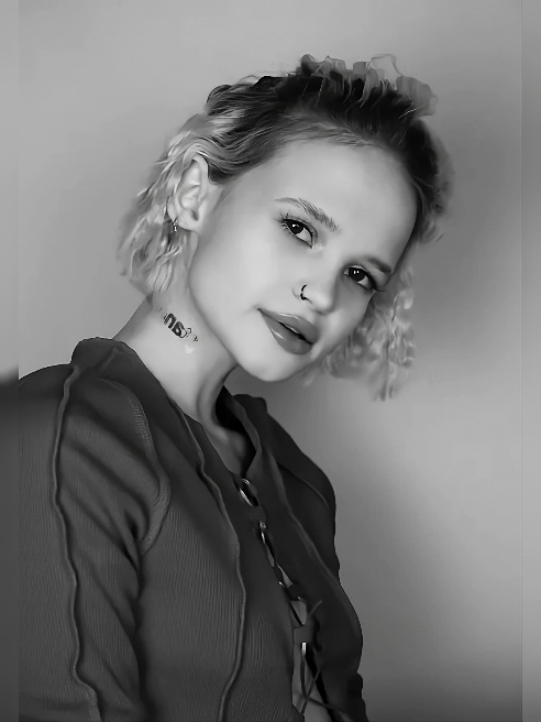 Привет! Я Алиса – самая неординарная девушка в твоей жизни🧚🏻
Жду твоего сообщения 🖤
Продаю эксклюзивный 🔞 контент