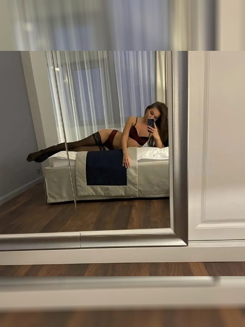 Приветствую дорогие мужчины 💋

Меня зовут Bella и я тут впервые 🍒