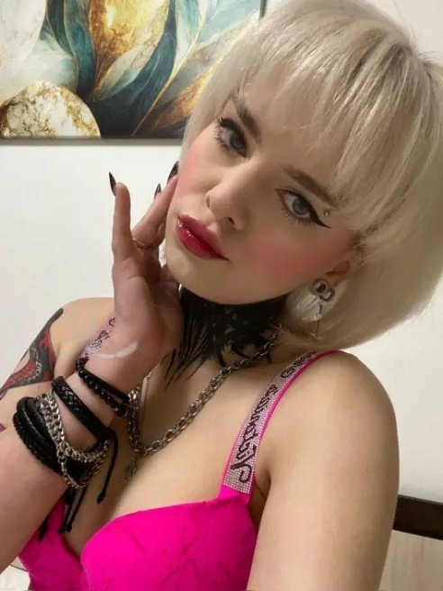 Есть программы для неопытных и девственников  💋 сочный мбр входит в цену моего часика 💗принимаю одна!