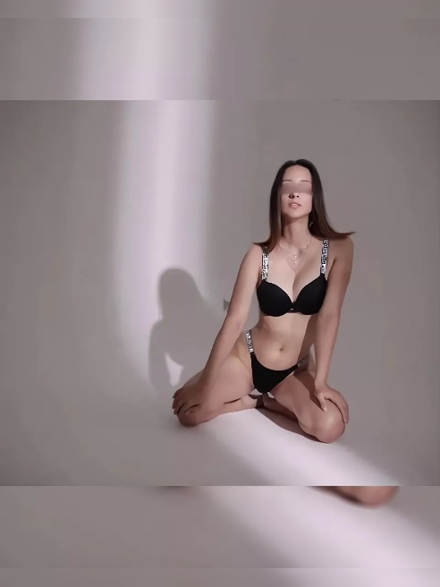 Привет,  меня зовут Кира🖤🔥
Познакомимся ?)💋
