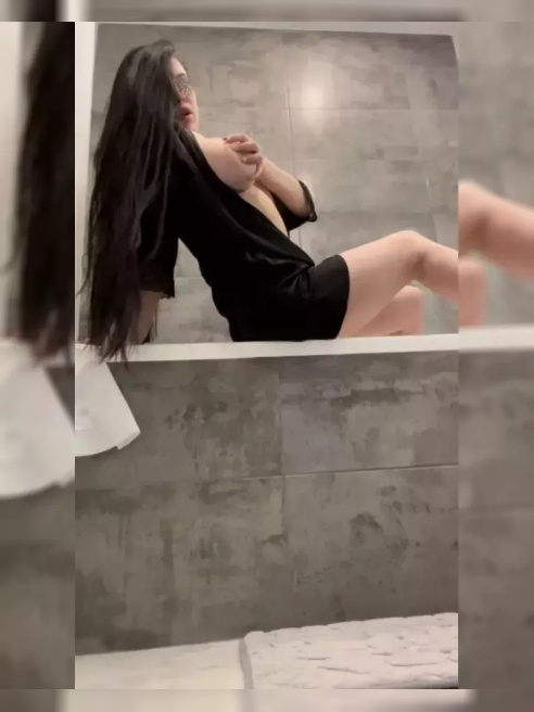 Приветствую тебя на своей страничке! 💃 Я индивидуалка, на звонки отвечаю сама. Так же есть подружка по тому же прайсу 😈💋
