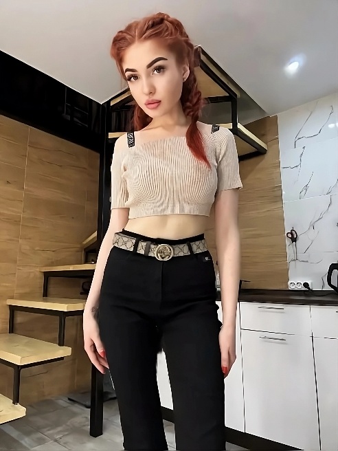Харизматичная красотка с редким умом и цветом волос🧡В прошлом webcam и onlyfuns модель📹