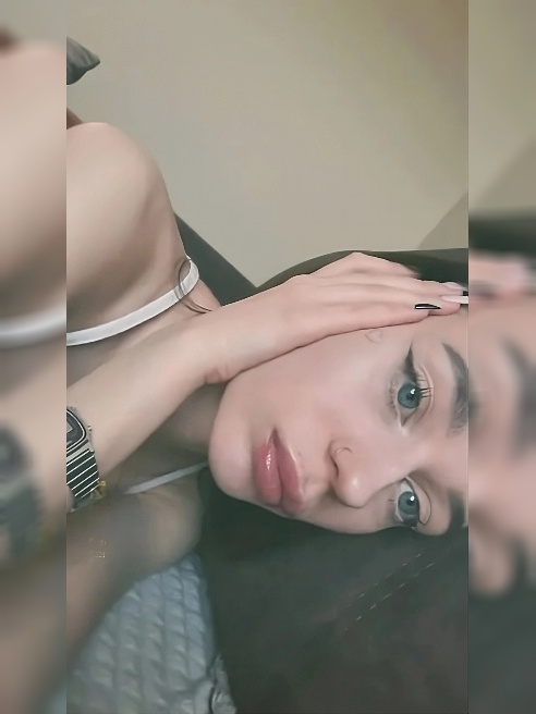 Приехала в Москву впервые 💋
реальные 18 лет 🔥 Приехала в Москву впервые 💋
реальные 18 лет 🔥