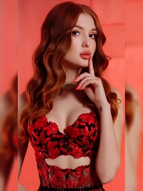 Красота не главное,сила в харизме☝️просто мне ещё и с внешностью повезло😉🦊