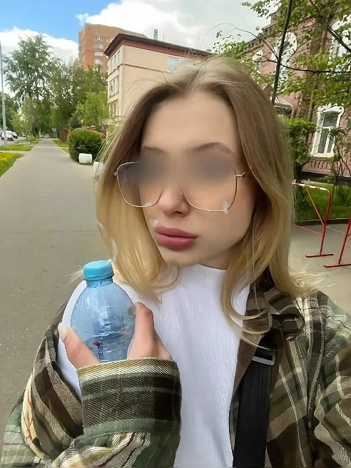 Привет, мой друг! ❤
Пригласи меня на свидание! 🍓
Я очень хрупкая, нежная и милая девушка!🙈
Похожа на миниатюрную куколку 😋