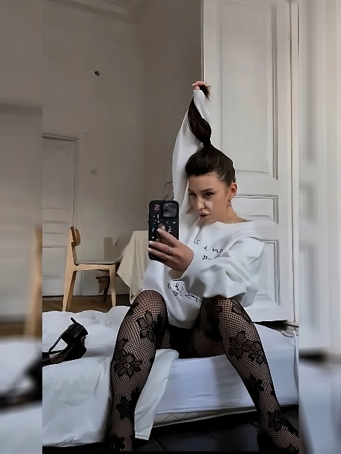 Хотел бы ощутить дикую пантеру у себя в постели? 😈 Уверена что ты охуеешь от моих навыков 😍 ниже мой телеграм канал 👇🏻