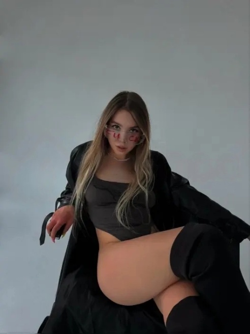 Mia Moore ❤️‍🔥 Маленькая игривая кошечка. 😈 Telegram @Mia_Mooreee Whatsapp +7 926 489-13-73   Звони пиши 24/7