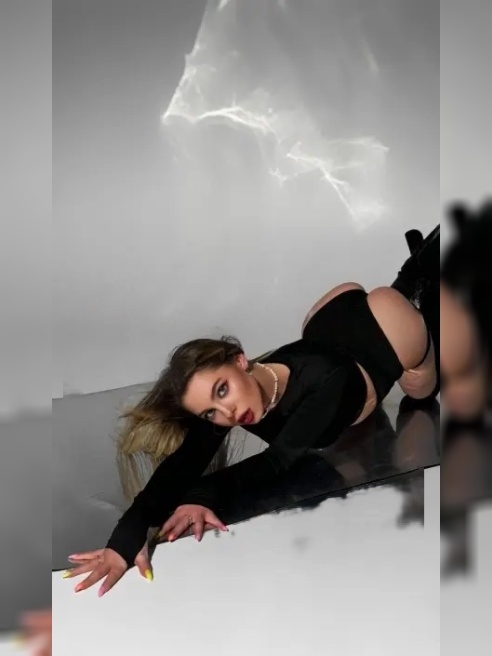 Mia Moore ❤️‍🔥 Маленькая игривая кошечка. 😈 Telegram @Mia_Mooreee Whatsapp +7 926 489-13-73   Звони пиши 24/7