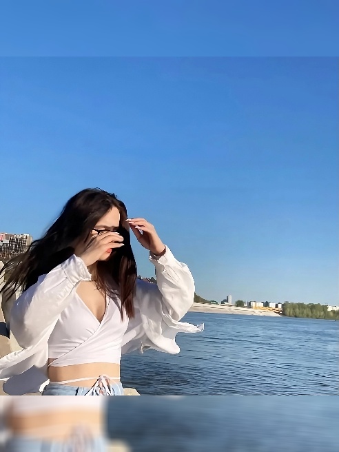 Я новенькая в этой сфере , стесняшка жду тебя моего раскрепостителя🫦
