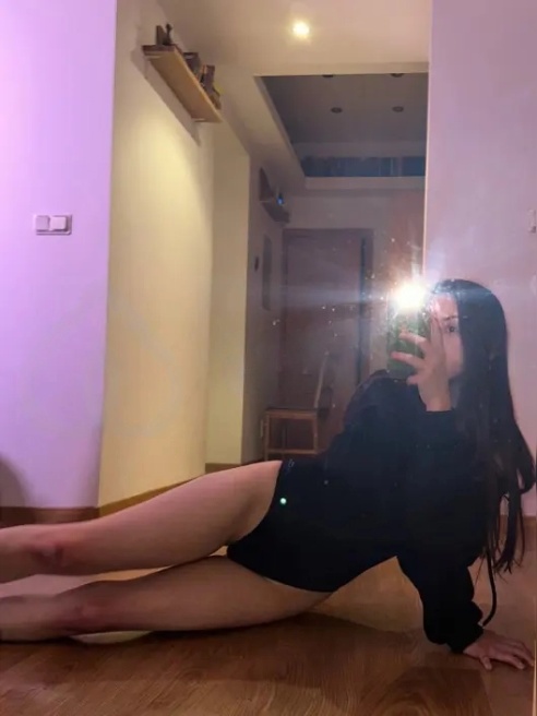 Мне 19 лет, не смотря на свой возраст, уверена, что смогу тебя приятно удивить❤️😏 Мне 19 лет, не смотря на свой возраст, уверена, что смогу тебя приятно удивить❤️😏