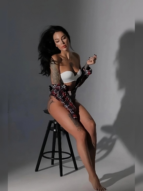 Модный, московский DJ, TOP 100 России и СНГ,  TOP 100 Maxim и Playboy 🔝Итальянские и арабские корни ✨