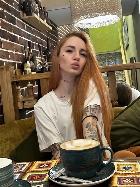 Твоя рыженькая кошечка😘 очень ласковая и гостеприимная , с высоким уровнем комфорта ❤️