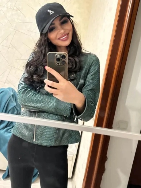 Привет котик 💣🔥Я очень страстная брюнетка, бывшая модель 🔥🥰Жду тебя в гости на жаркую встречу 🔥🥰❤ Привет котик 💣🔥Я очень страстная брюнетка, бывшая модель 🔥🥰Жду тебя в гости на жаркую встречу 🔥🥰❤