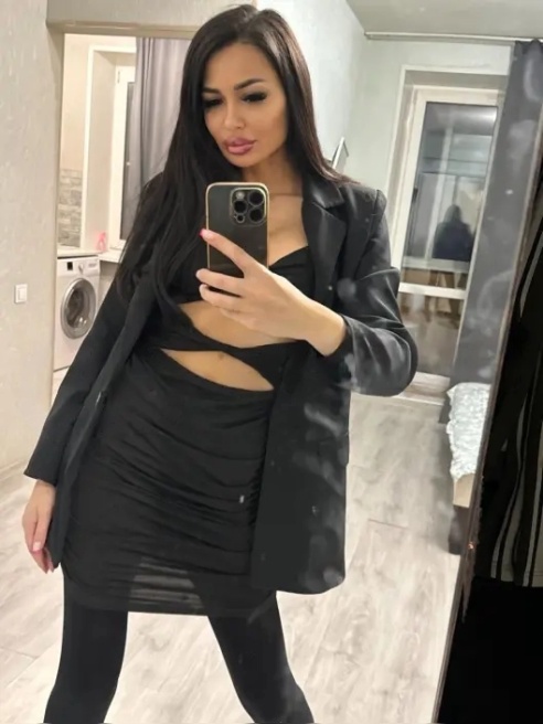 Привет котик 💣🔥Я очень страстная брюнетка, бывшая модель 🔥🥰Жду тебя в гости на жаркую встречу 🔥🥰❤ Привет котик 💣🔥Я очень страстная брюнетка, бывшая модель 🔥🥰Жду тебя в гости на жаркую встречу 🔥🥰❤