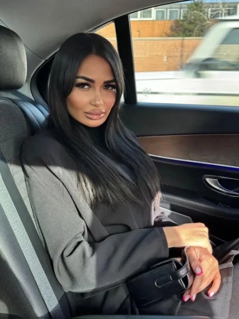 Привет котик 💣🔥Я очень страстная брюнетка, бывшая модель 🔥🥰Жду тебя в гости на жаркую встречу 🔥🥰❤ Привет котик 💣🔥Я очень страстная брюнетка, бывшая модель 🔥🥰Жду тебя в гости на жаркую встречу 🔥🥰❤