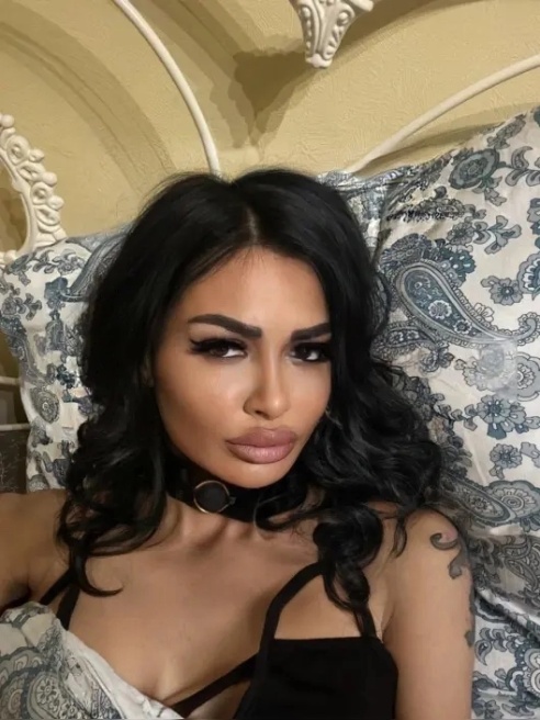 Привет котик 💣🔥Я очень страстная брюнетка, бывшая модель 🔥🥰Жду тебя в гости на жаркую встречу 🔥🥰❤ Привет котик 💣🔥Я очень страстная брюнетка, бывшая модель 🔥🥰Жду тебя в гости на жаркую встречу 🔥🥰❤