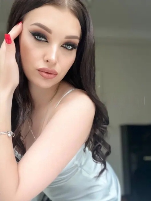 Привет, сладкий! Готов к ночи, которая запомнится надолго?
