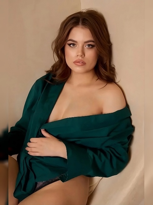 Привет милый! 💋 С удовольствием помогу тебе незабываемо провести время) Я молодая, ухоженная и зажигательная! 💖 tg: @miss_betty