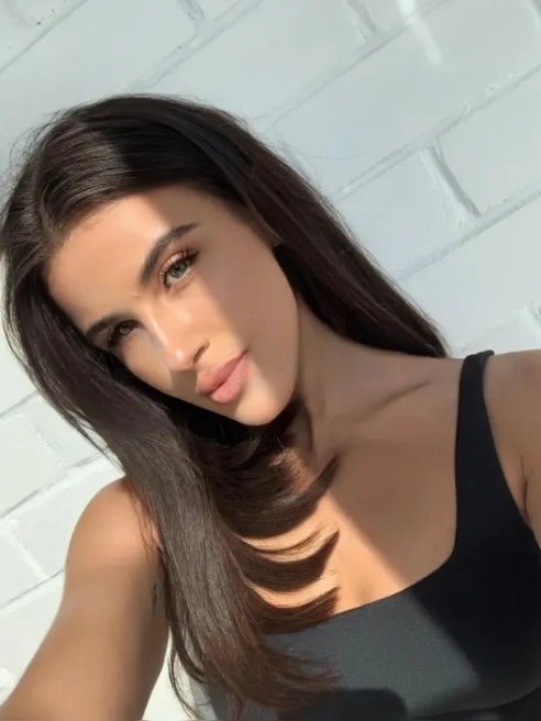 Нежная и утонченная малышка с изящными формами 💕