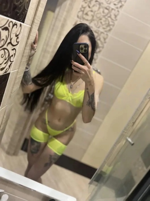Брюнетка🔥
Жду в гости или приеду сама🌹