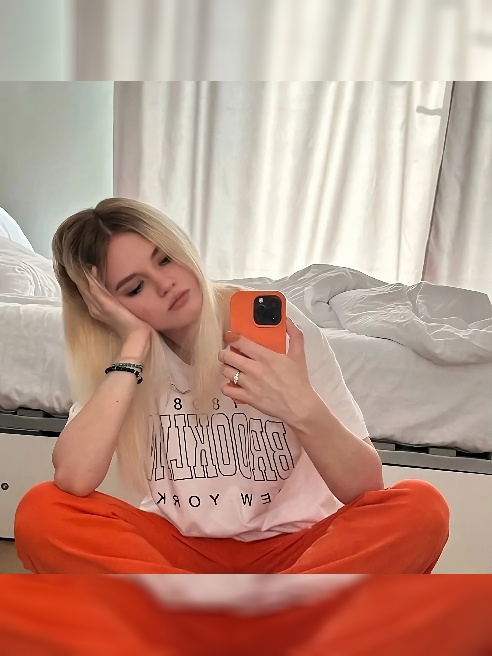 Яркая красотка 💋👋🏼