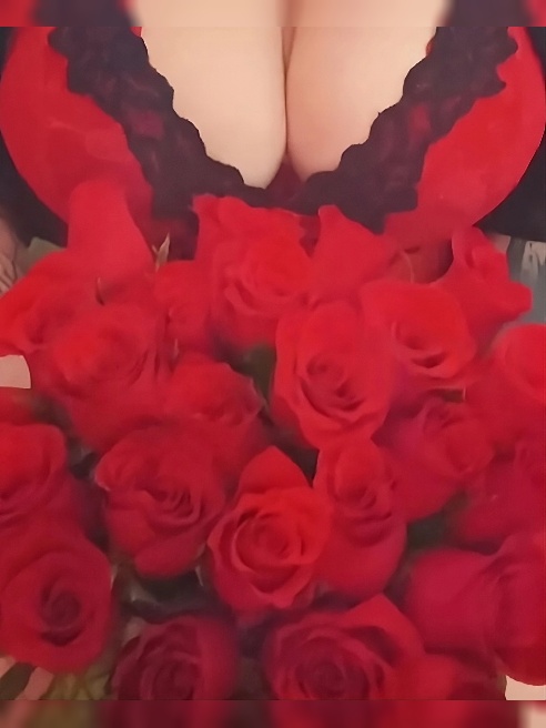 Фрау твоей мечты ♡
Гиперсексуальна.
Люблю секс во всех его проявлениях)
Фантазии, игры, фетиш — это ко мне 🔥