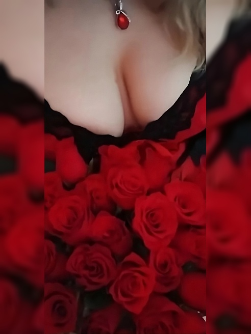 Фрау твоей мечты ♡
Гиперсексуальна.
Люблю секс во всех его проявлениях)
Фантазии, игры, фетиш — это ко мне 🔥