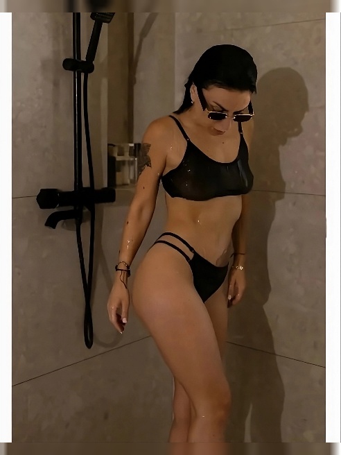 Брюнетка🔥
Сочный мбр включён в стоимость💋