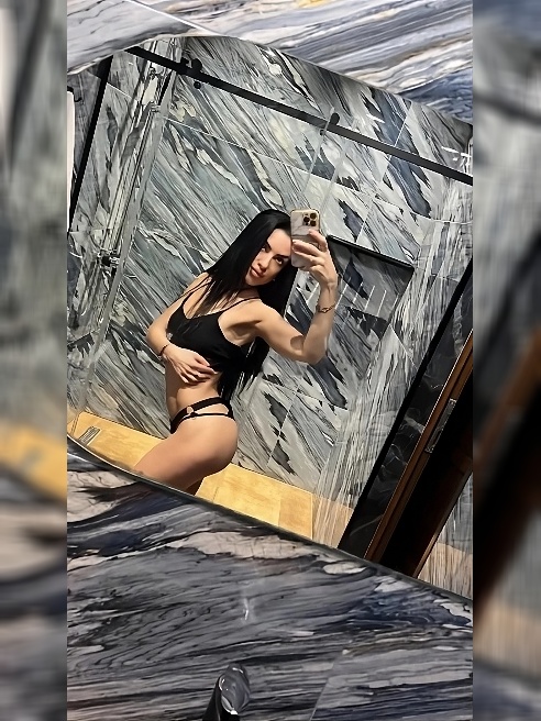 Брюнетка🔥
Сочный мбр включён в стоимость💋