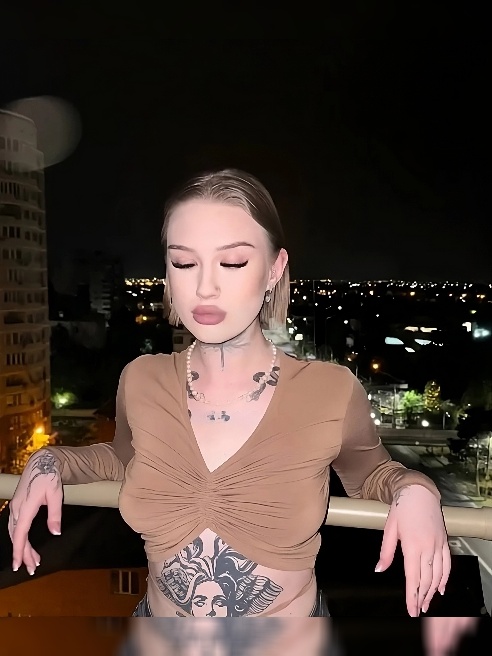 Ласковая кошечка, хочет разбавить твои дни страстью и наслаждением💋🐆