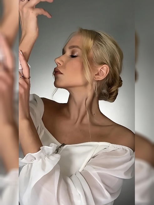 Жгучая Блондинка. Элегантная, чувственная, с шикарными формами, без комплексов и обладающая фантазией!