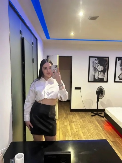 Милая девочка с шикарной попой ждёт тебя в гости💦💦💦 Для тебя у меня есть подарок МБР 💝 🎁