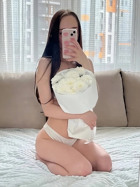 Сладенькая малышка готова сделать тебе приятно 💋🎀