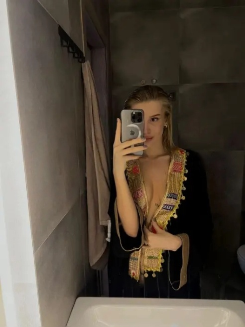 Люблю нежность, чувственность, и горячий взгляд на себе😈🔥 Люблю нежность, чувственность, и горячий взгляд на себе😈🔥