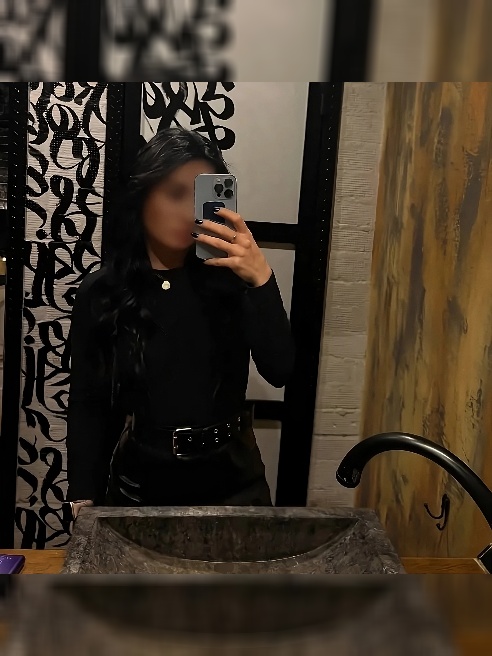 В постели люблю подчиняться приказам моего самца💖