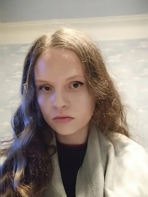 Привет!) меня зовут Мишель, мне 20 лет, я студентка) Буду рада комфортно хорошо и с пользой для обоих провести время вдвоём!)