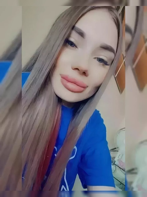 Привет! Меня зовут Яна 🙃 Девушка с прекрасной фигурой и огромной харизмой, жду тебя в гости, живу одна! ❤️ Привет! Меня зовут Яна 🙃 Девушка с прекрасной фигурой и огромной харизмой, жду тебя в гости, живу одна! ❤️